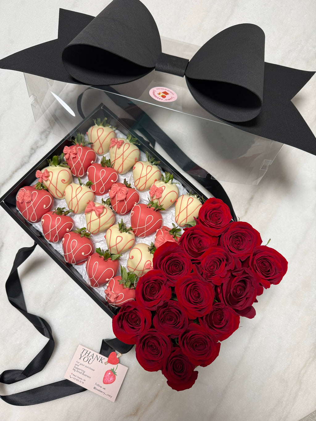 Crimson bow Box
